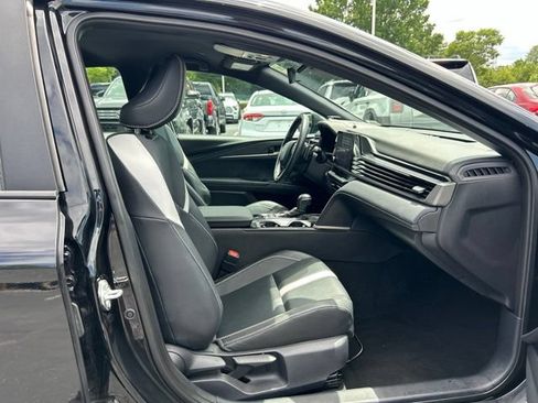 Used 2025 Toyota Camry SE FWD image 15