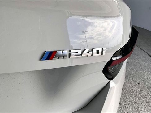 Used 2025 BMW M240i xDrive Coupe image 39