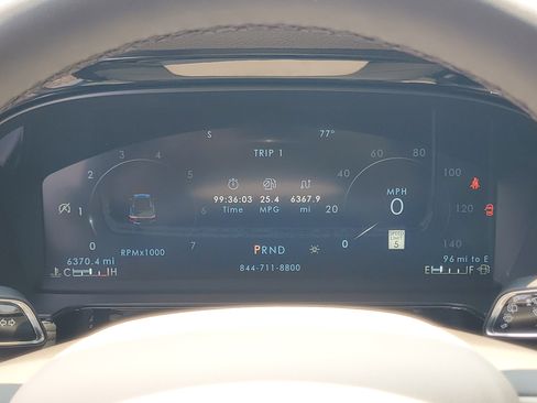 Used 2024 Lincoln Corsair AWD w/ Equipment Group 101A image 15