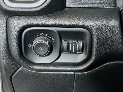 Used 2020 RAM 2500 Big Horn AWD/4WD image 10