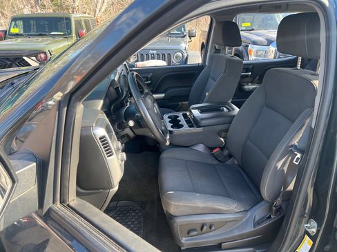 Used 2018 Chevrolet Silverado 1500 LT w/ All Star Edition image 13