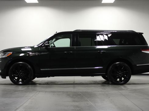 Used 2022 Lincoln Navigator L Black Label AWD/4WD image 7