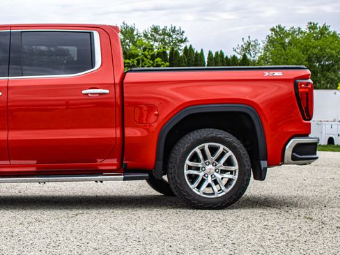 Used 2020 GMC Sierra 1500 SLT w/ SLT Premium Plus Package AWD/4WD image 22