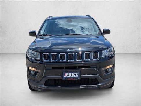Used 2021 Jeep Compass Latitude w/ Convenience Group FWD image 2
