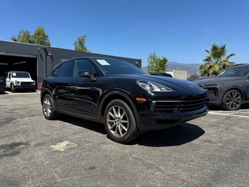Used 2020 Porsche Cayenne AWD/4WD image 4