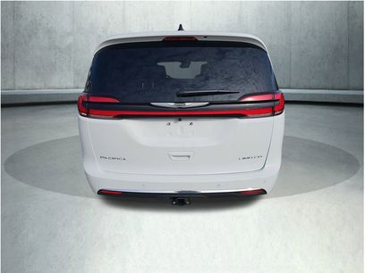 New 2026 Chrysler Pacifica Limited