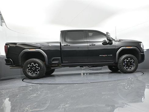 Used 2024 GMC Sierra 2500 AT4X AWD/4WD image 40