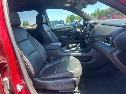 Used 2022 Chevrolet Traverse RS AWD/4WD image 9