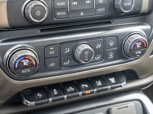 Used 2018 Chevrolet Silverado 2500 High Country w/ Duramax Plus Package AWD/4WD image 24