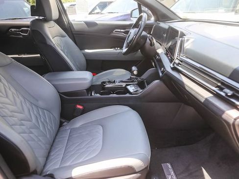 Certified 2023 Kia Sportage X-Line w/ X-Line Premium Package AWD/4WD image 17