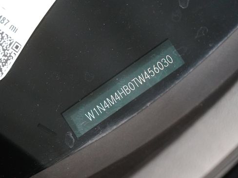 Used 2026 Mercedes-Benz GLB 250 4MATIC image 33