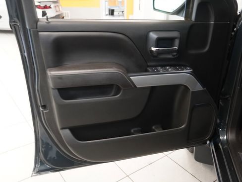 Used 2018 Chevrolet Silverado 1500 LT w/ All Star Edition AWD/4WD image 5