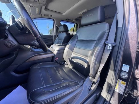 Used 2018 GMC Yukon Denali AWD/4WD image 12