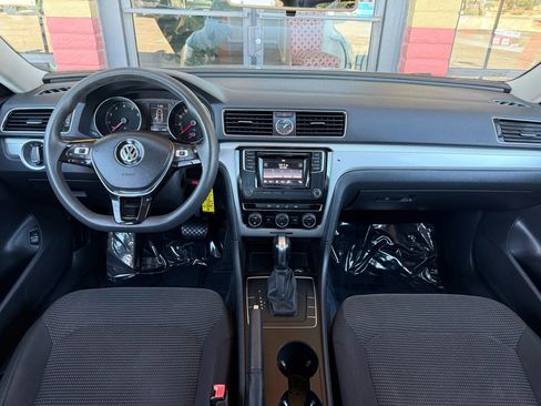 Used 2016 Volkswagen Passat 1.8T S image 28