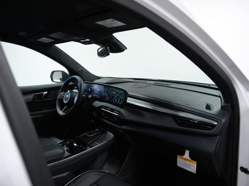 New 2026 Buick Enclave Preferred AWD/4WD image 18