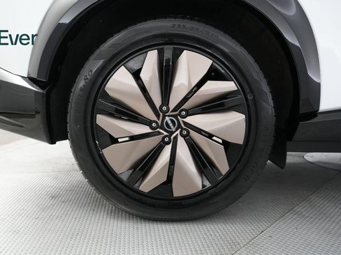 Used 2023 Nissan Ariya Premiere image 17