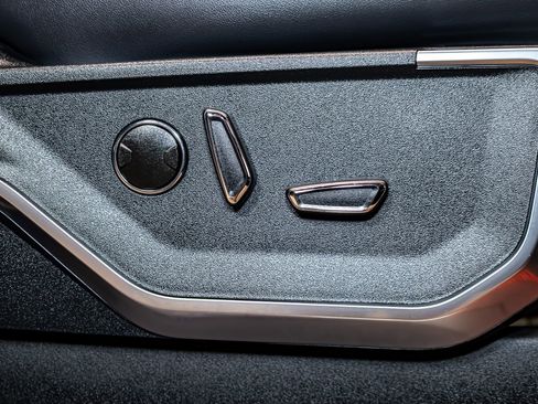 Used 2025 Ford F150 Raptor w/ Equipment Group 803A Raptor R image 27