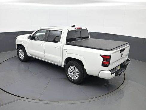 Used 2022 Nissan Frontier SV w/ SV Premium Package AWD/4WD image 19