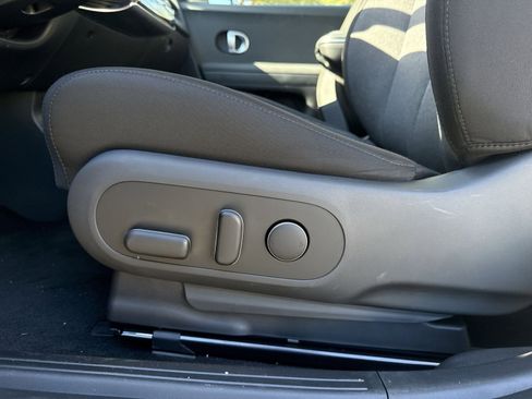 New 2024 Hyundai Ioniq 5 SE image 14