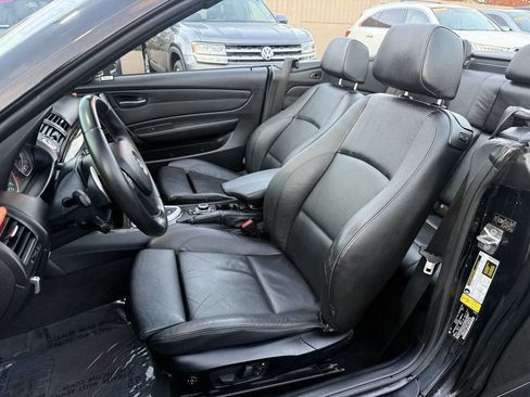 Used 2012 BMW 135i Convertible image 16