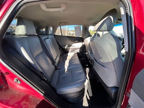 Used 2021 Toyota Venza XLE w/ Softex Package image 31