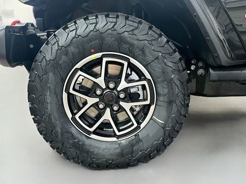 New 2026 Jeep Wrangler Unlimited Rubicon image 30