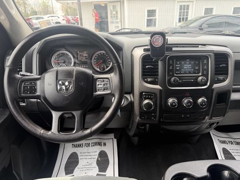 Used 2017 RAM 1500 Express w/ Express Value Package image 10