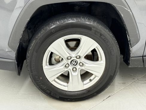 Used 2020 Toyota RAV4 XLE image 10