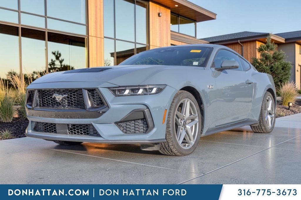 Used 2024 Ford Mustang GT Premium RWD image 1
