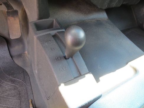 Used 2013 Chevrolet Silverado 2500 W/T AWD/4WD image 13
