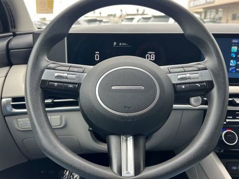 Used 2025 Hyundai Tucson SEL FWD image 29