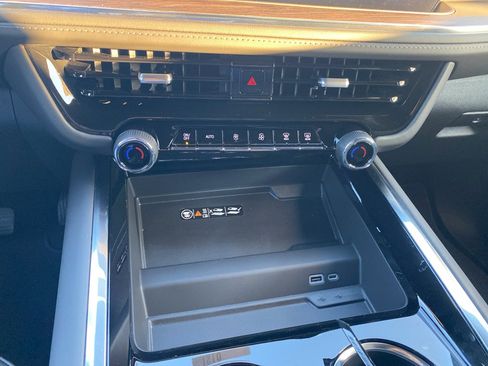 New 2026 Chevrolet Tahoe LT image 34