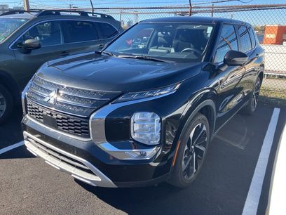 Used 2024 Mitsubishi Outlander SE