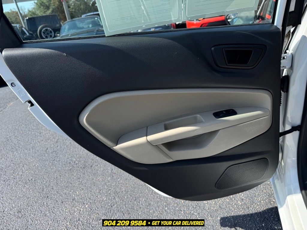 Used 2017 Ford Fiesta SE FWD image 26