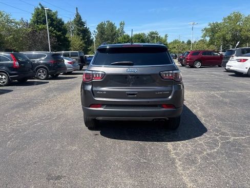 Used 2019 Jeep Compass Limited AWD/4WD image 10