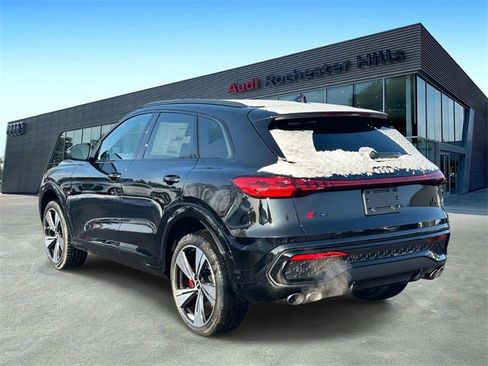 New 2025 Audi SQ5 Premium Plus image 3