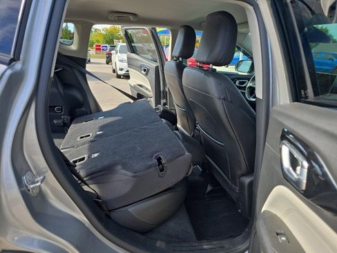 Used 2022 Jeep Compass Limited image 42