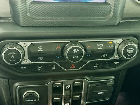 Used 2021 Jeep Wrangler Unlimited Sport image 16