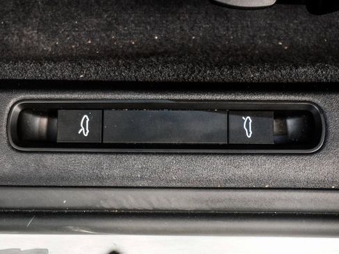 Used 2024 Porsche 911 Carrera image 20