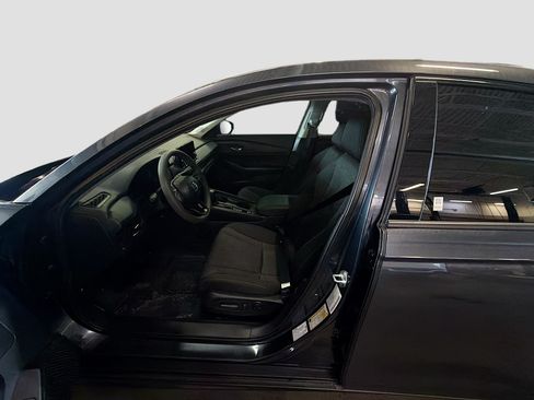 Used 2025 Honda Accord SE image 13