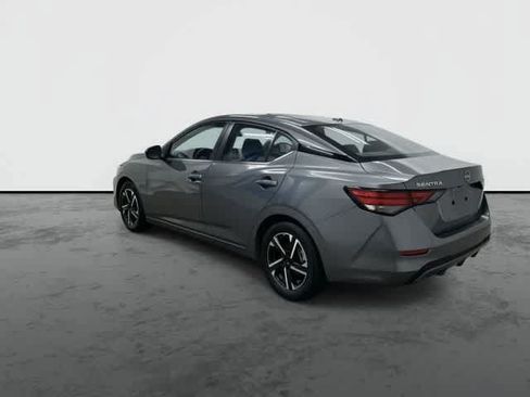 Used 2025 Nissan Sentra SV FWD image 9