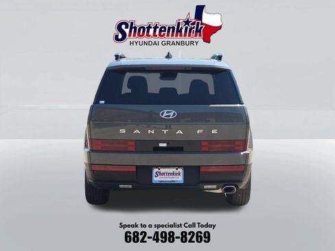 Used 2026 Hyundai Santa Fe SEL FWD image 7