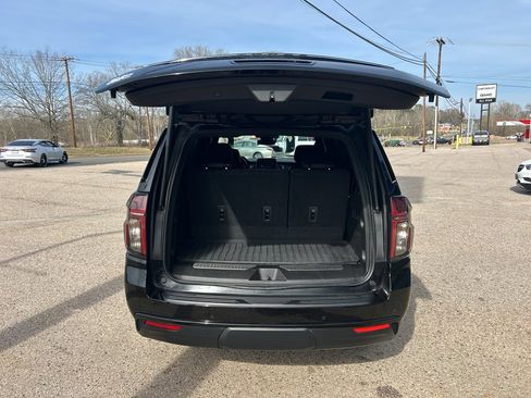 Used 2023 Chevrolet Tahoe Z71 w/ Z71 Off-Road Package image 7