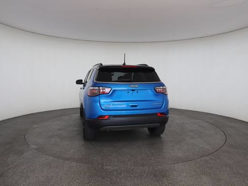 Used 2024 Jeep Compass Limited AWD/4WD image 14