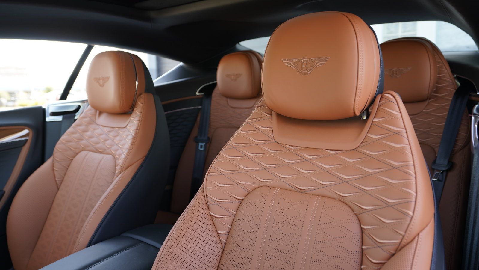 Certified 2026 Bentley Continental GT Mulliner AWD/4WD image 31