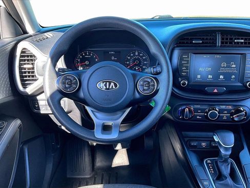 Used 2020 Kia Soul S image 5