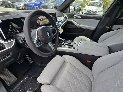 New 2026 BMW X7 xDrive40i w/ M Sport Package image 13