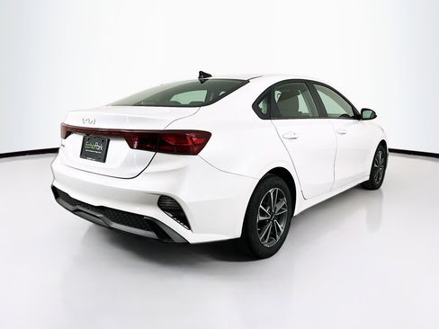 Used 2024 Kia Forte LXS image 9