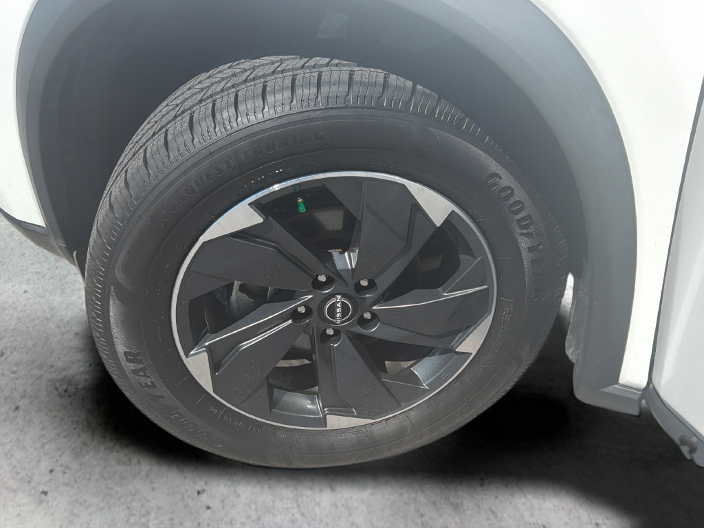 Certified 2024 Nissan Rogue SV AWD/4WD image 57