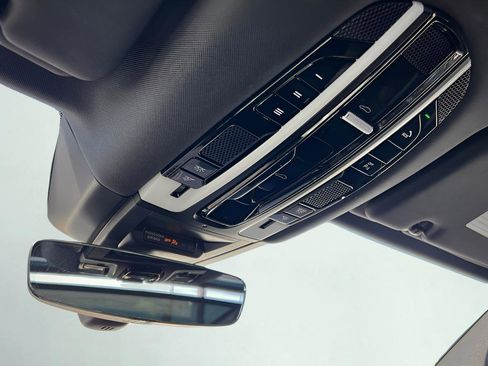 Used 2020 Porsche Cayenne image 50